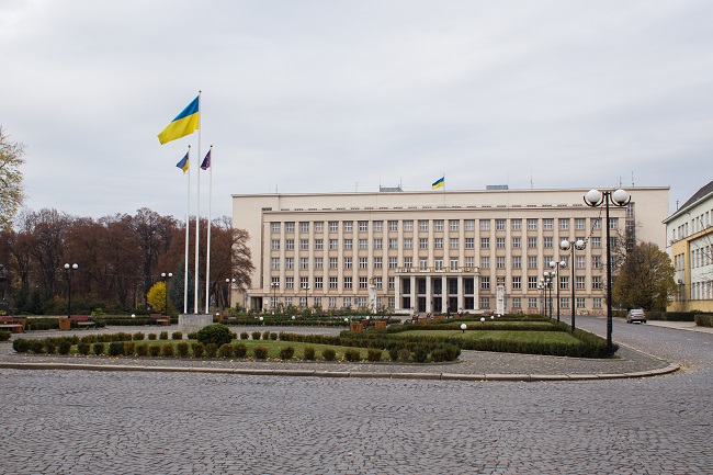 Закарпатская областная администрация в Ужгороде